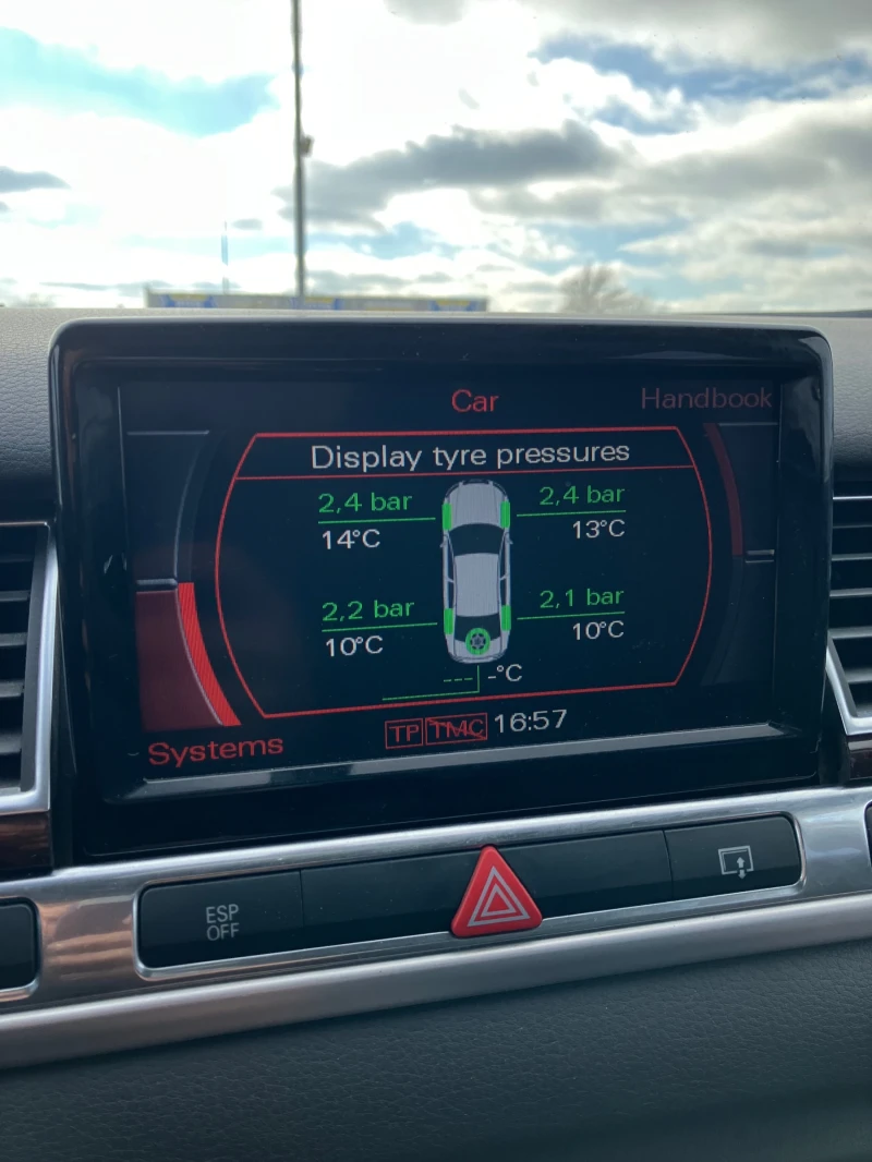 Audi A8 3.0TDI, снимка 13 - Автомобили и джипове - 53446866