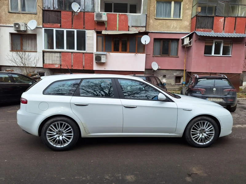 Alfa Romeo 159 sportwagon 2.0JTDm, снимка 4 - Автомобили и джипове - 53500253