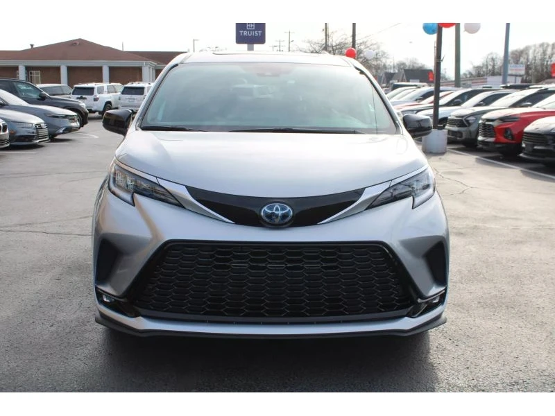 Toyota Sienna 7  места, AWD, Месечна вноска от 1600 лв. - изображение 3