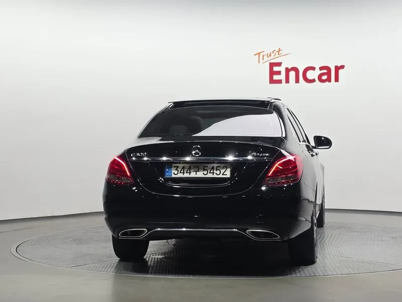 Mercedes-Benz C 300 W205 4MATIC, снимка 4 - Автомобили и джипове - 55538508