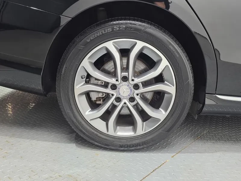 Mercedes-Benz C 300 W205 4MATIC, снимка 5 - Автомобили и джипове - 55538508