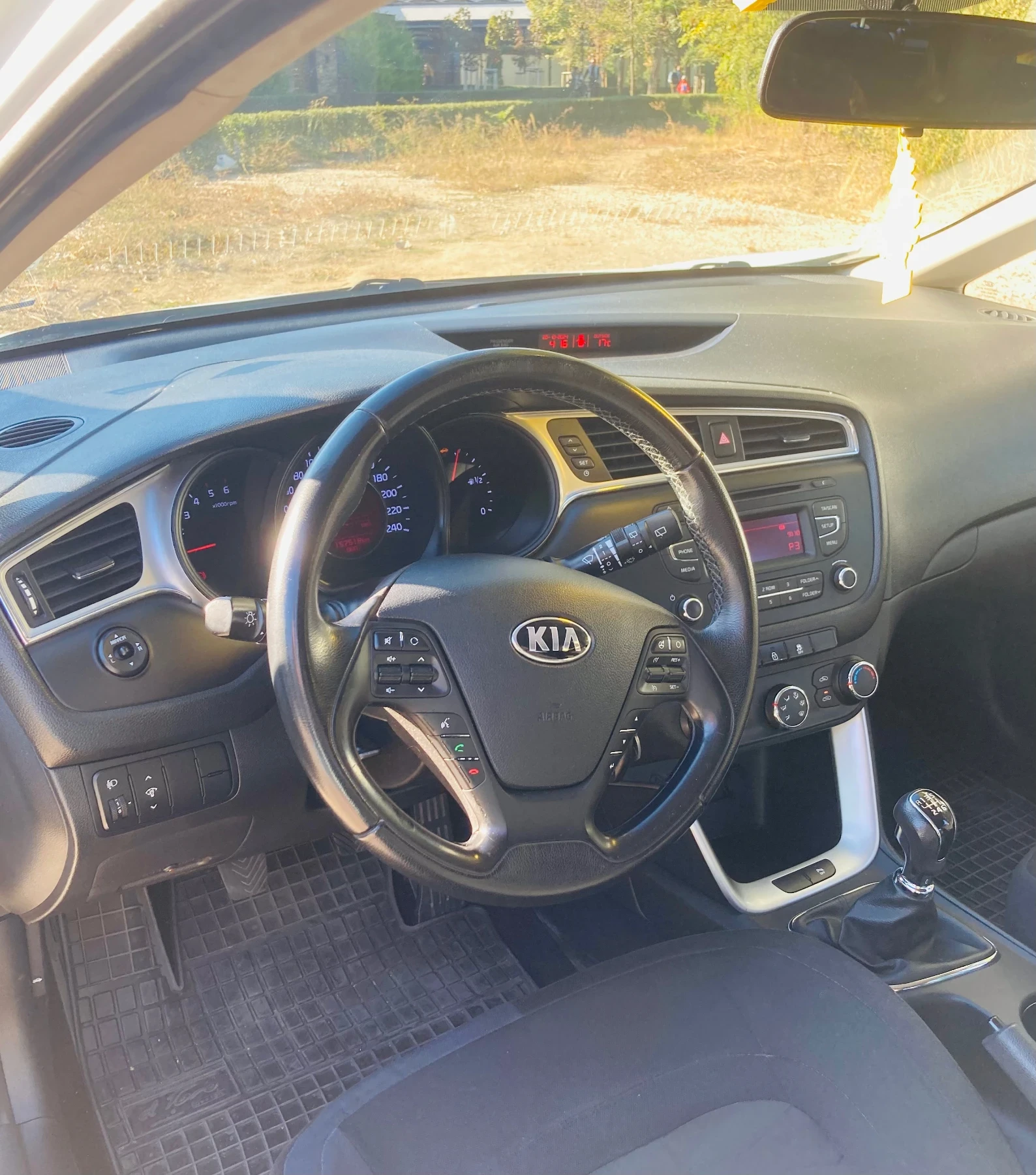 Kia Ceed Kia Ceed 1.6  EURO 6B - изображение 6