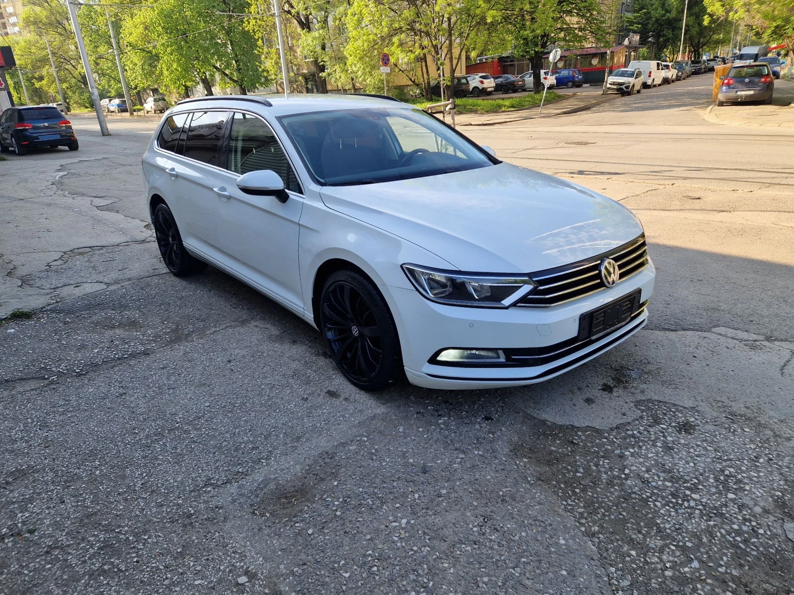 VW Passat 1.6TDI, 120к.с, автомат DSG, Италия, Евро 6B - изображение 2