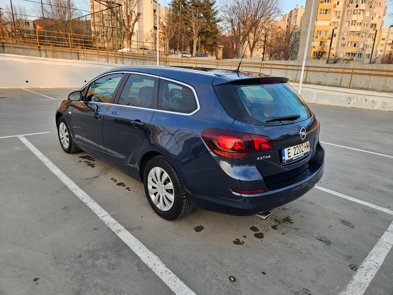 Opel Astra J 1.4 Turbo Газ - изображение 4