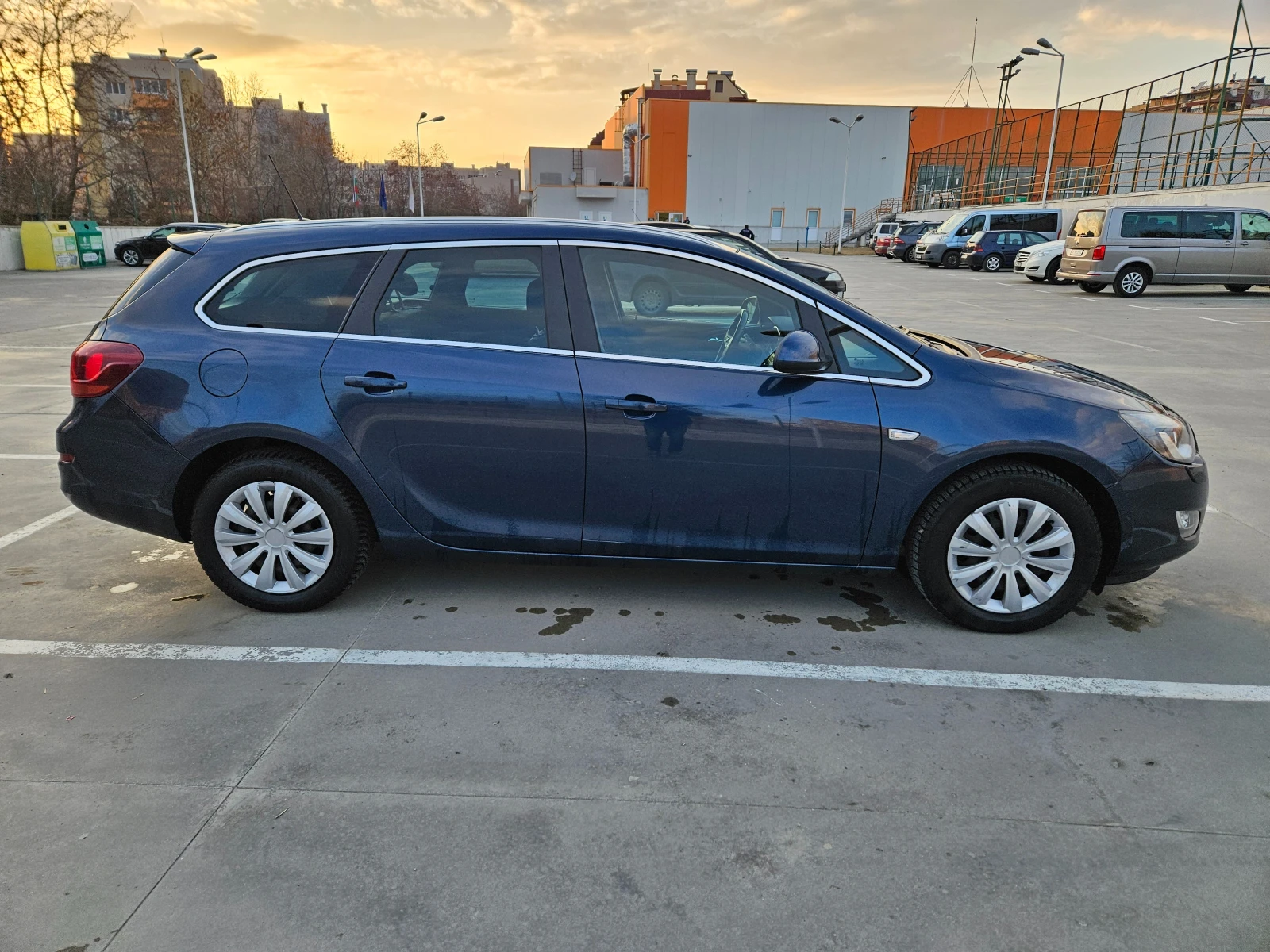 Opel Astra J 1.4 Turbo Газ - изображение 7