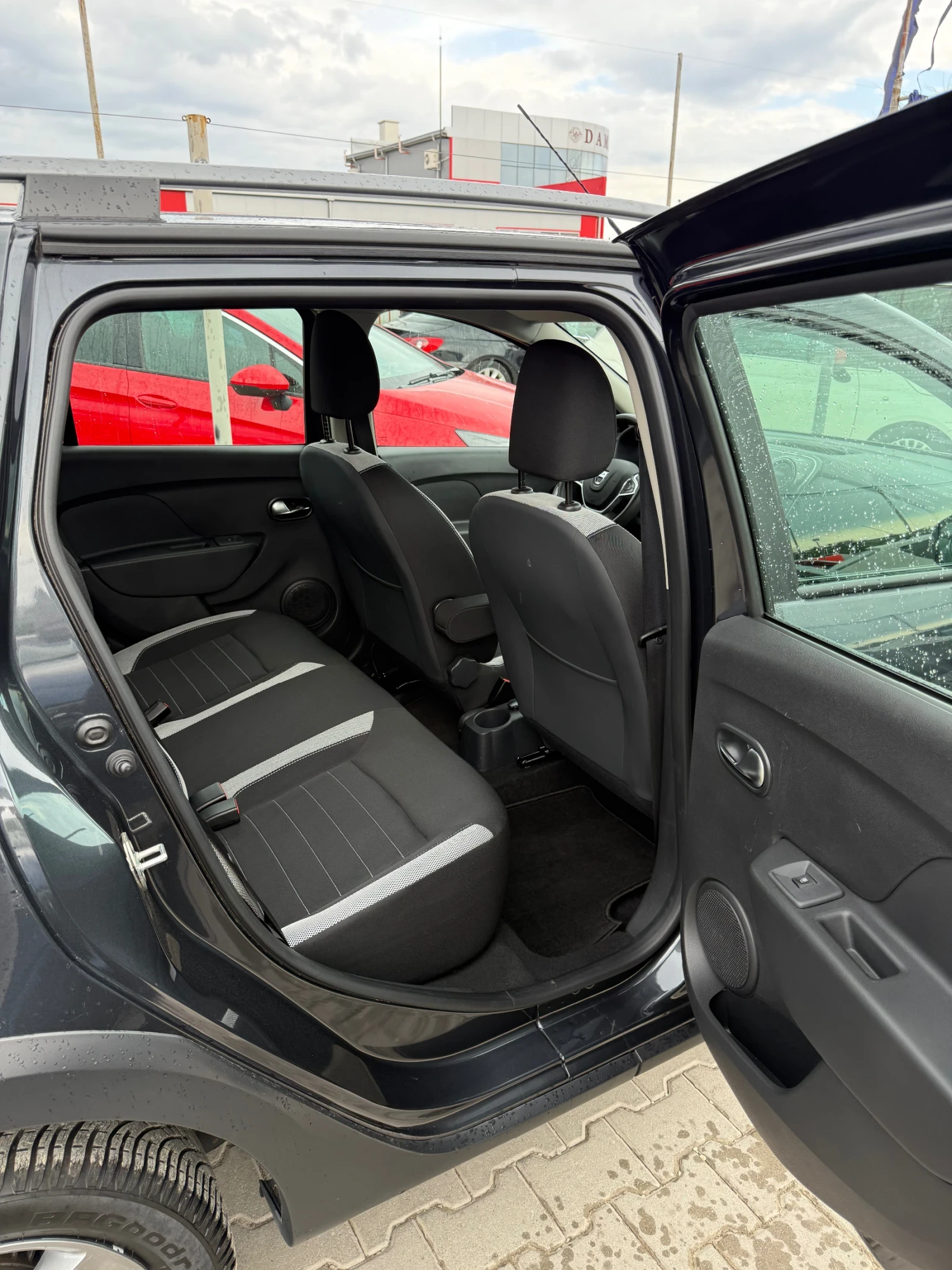 Dacia Logan 16.000KM* Като нова* Stepway* MCV* Нов внос* Турбо - изображение 7