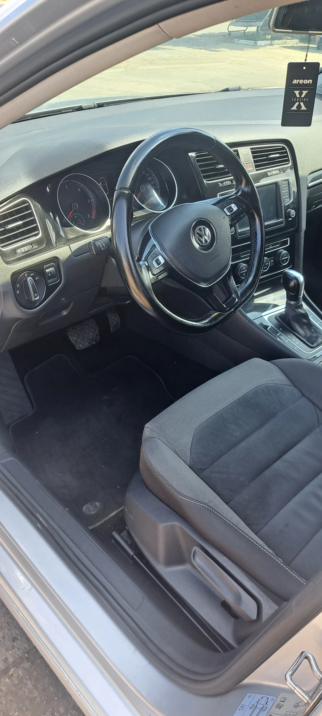 VW Golf 1.6TDI - изображение 7
