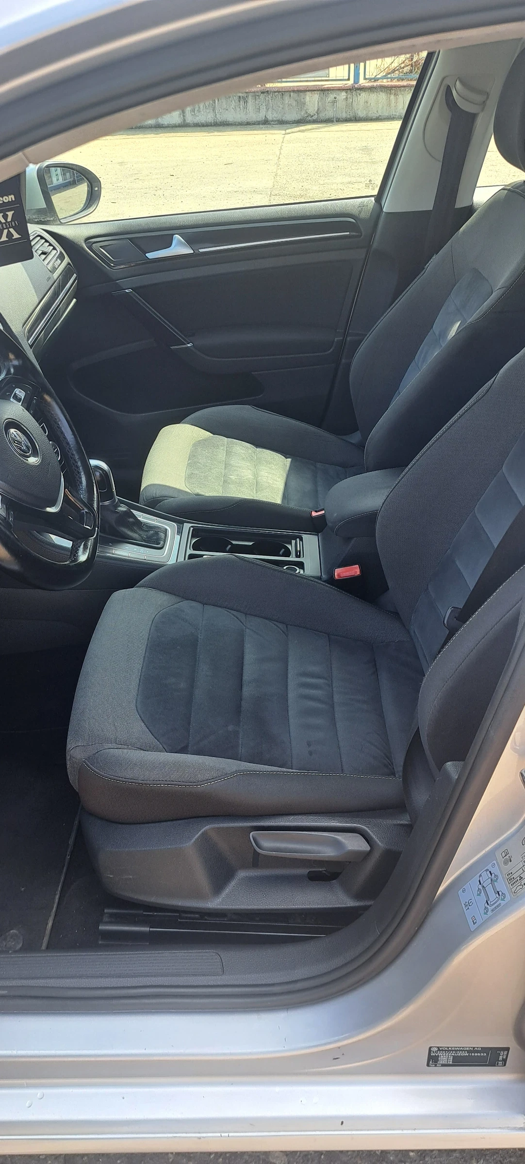 VW Golf 1.6TDI - изображение 8