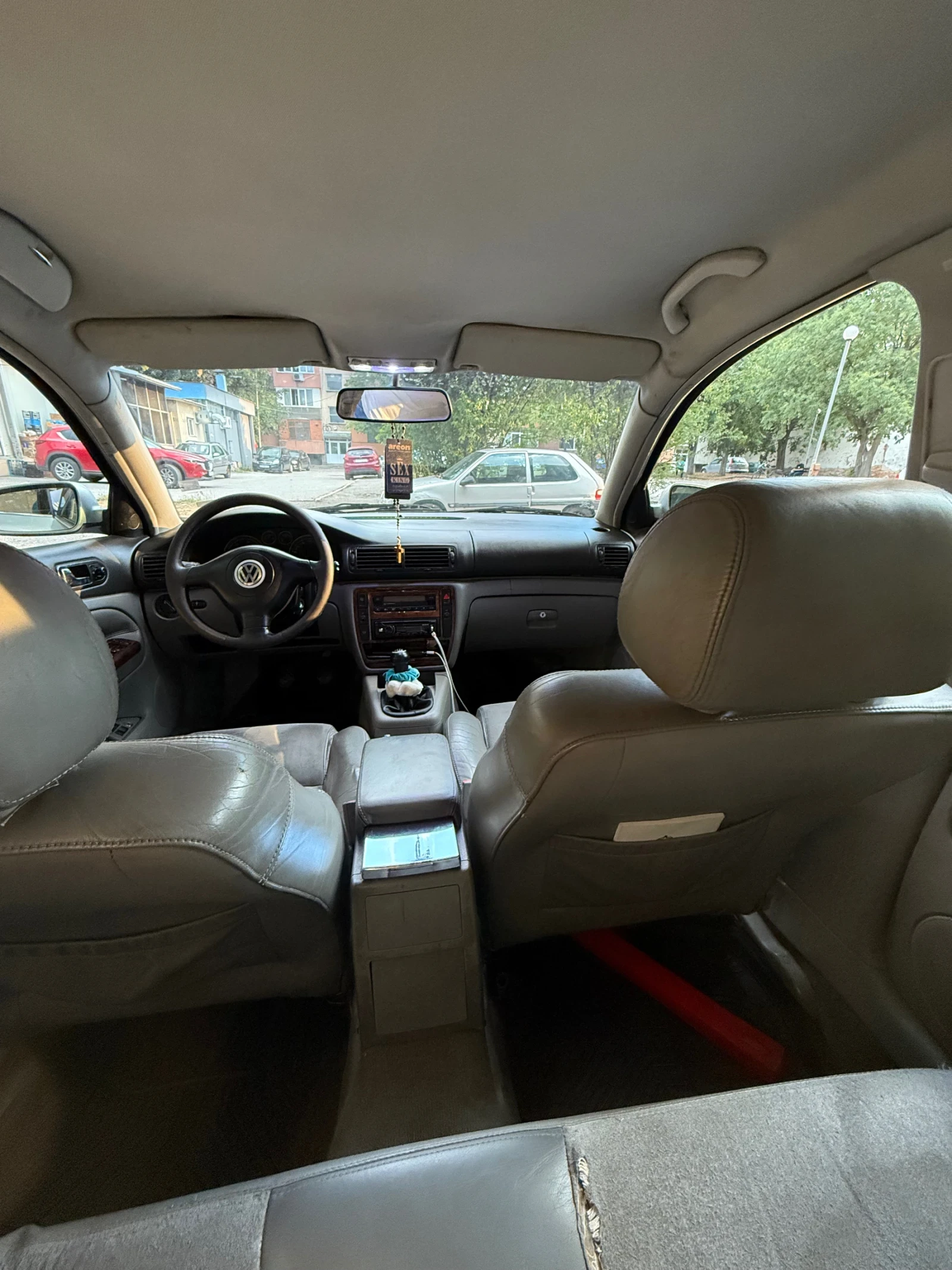 VW Passat  - изображение 4
