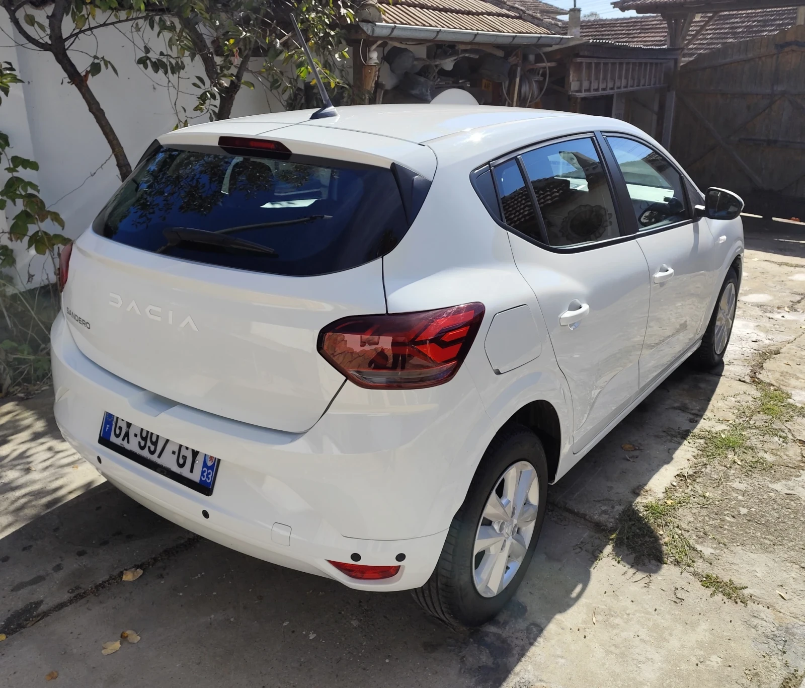 Dacia Sandero 2024 Бенз/Газ 100к.с.   25000км - изображение 3