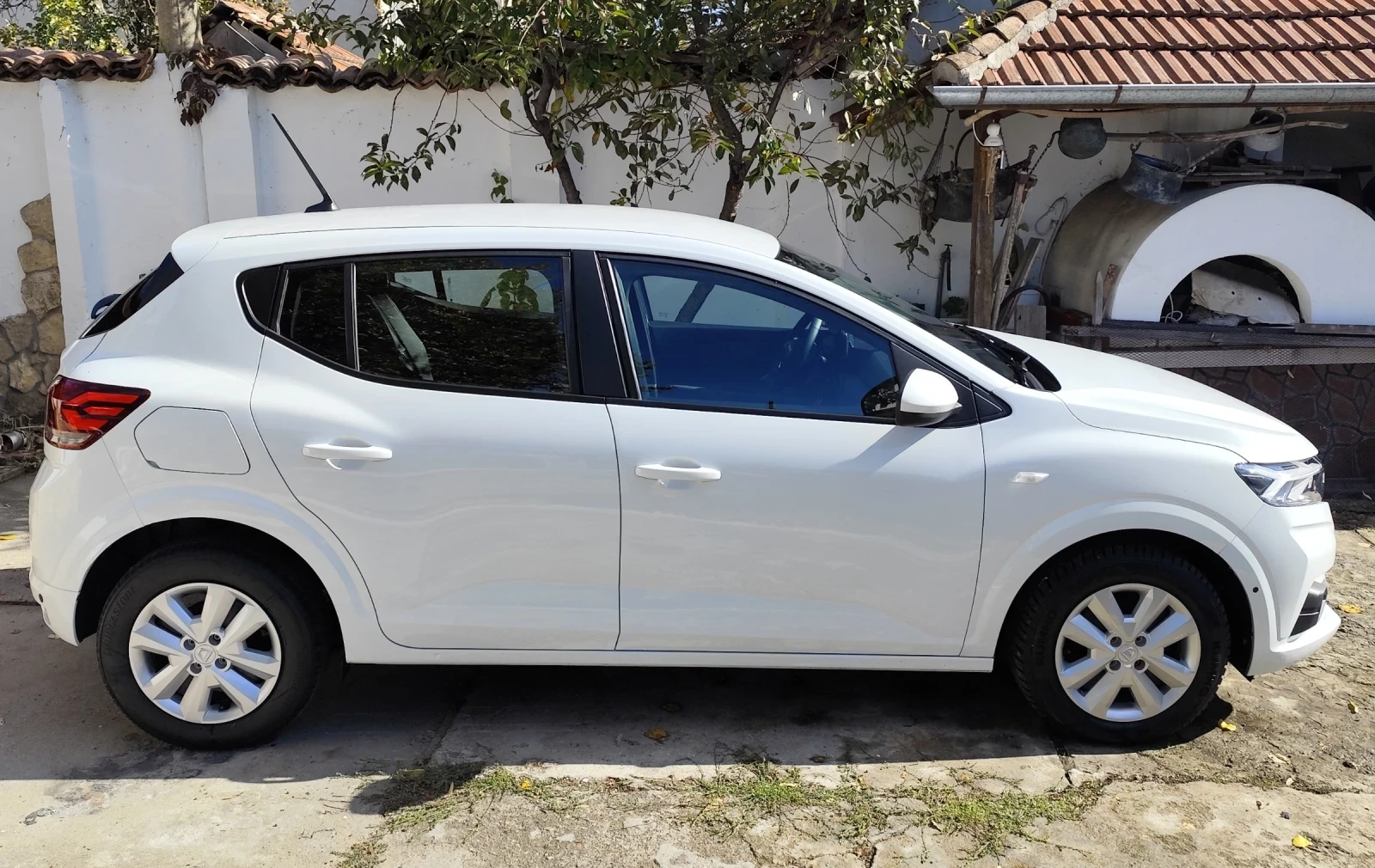 Dacia Sandero 2024 Бенз/Газ 100к.с.   25000км - изображение 2