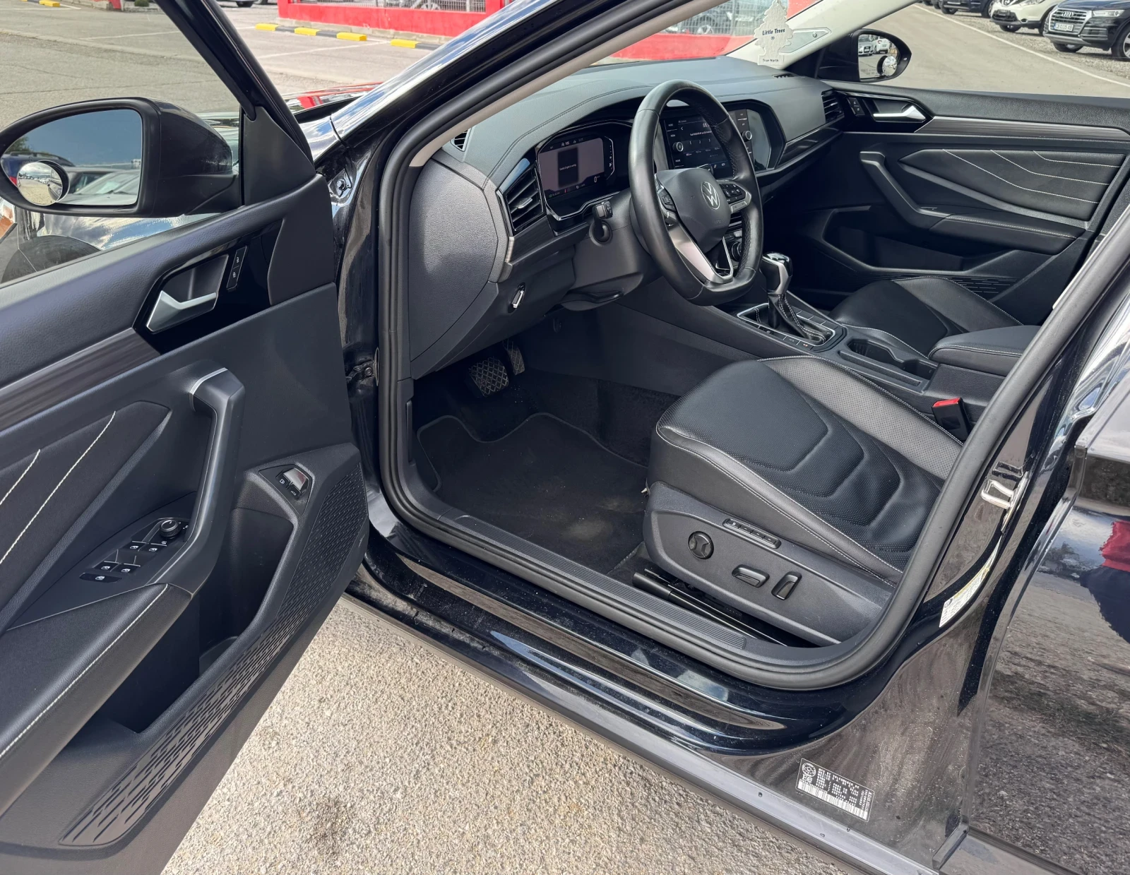 VW Jetta Sport 1.5 | Mobile.bg   9