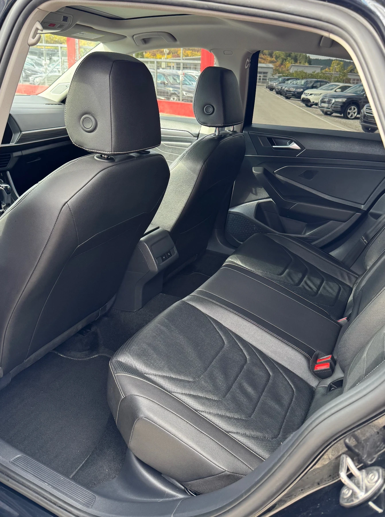 VW Jetta Sport 1.5 | Mobile.bg   12