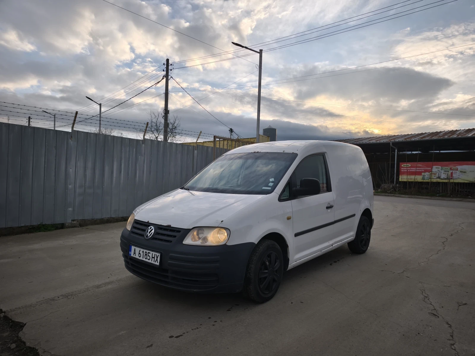 VW Caddy 2000 - изображение 6