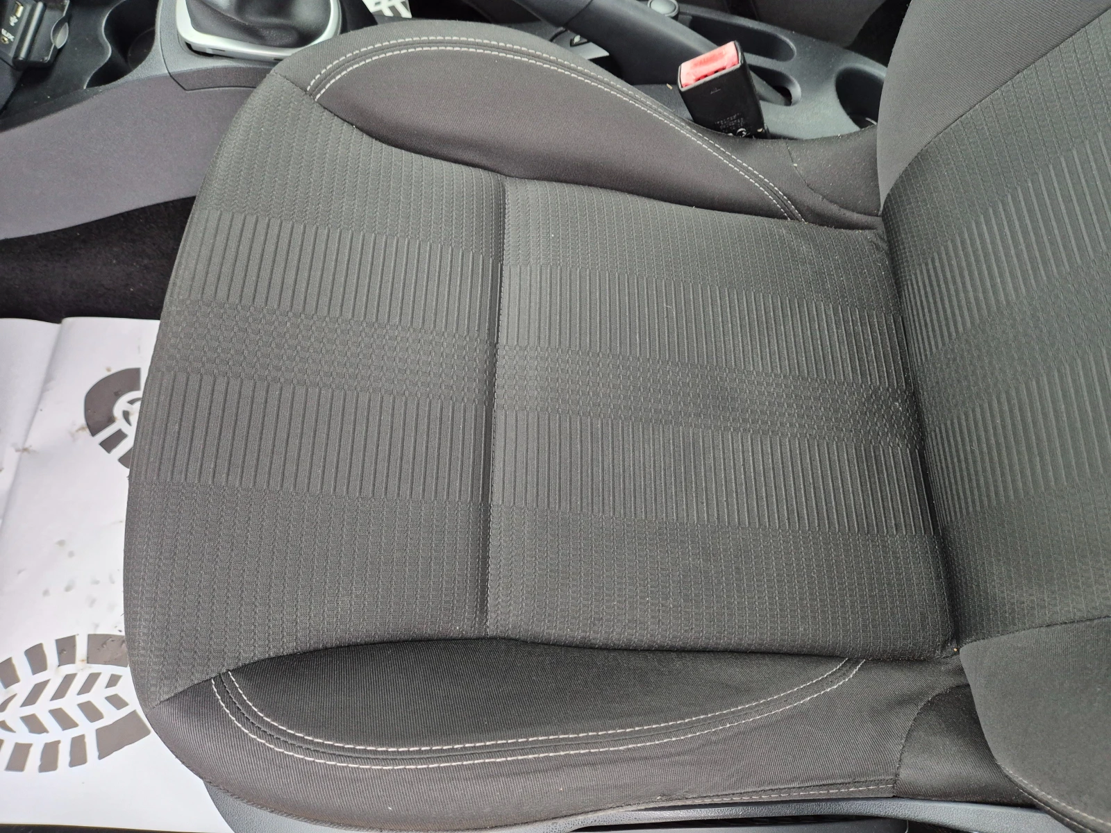 Renault Clio 1.2i* ГАЗ - изображение 10