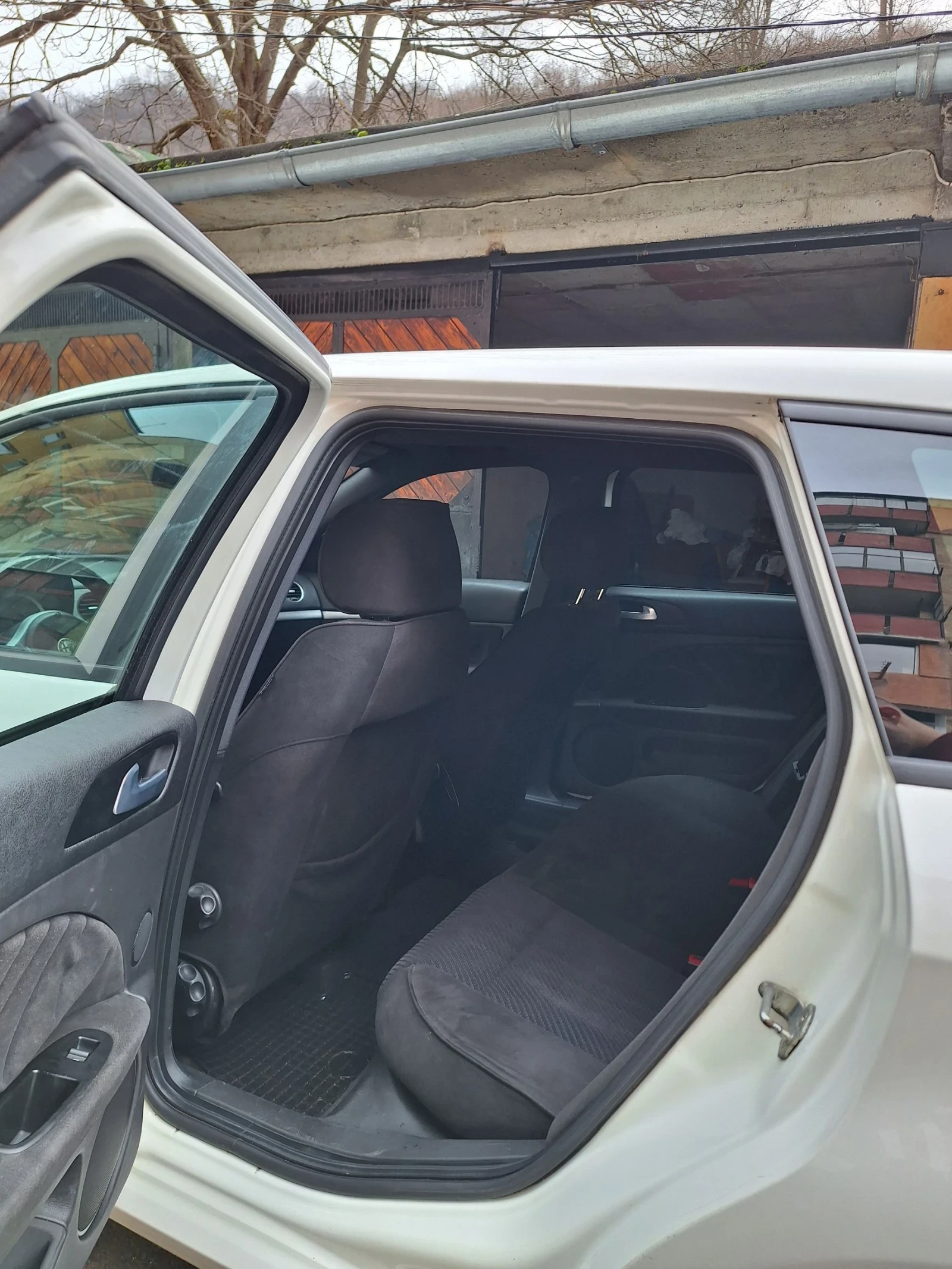 Alfa Romeo 159 sportwagon 2.0JTDm - изображение 6