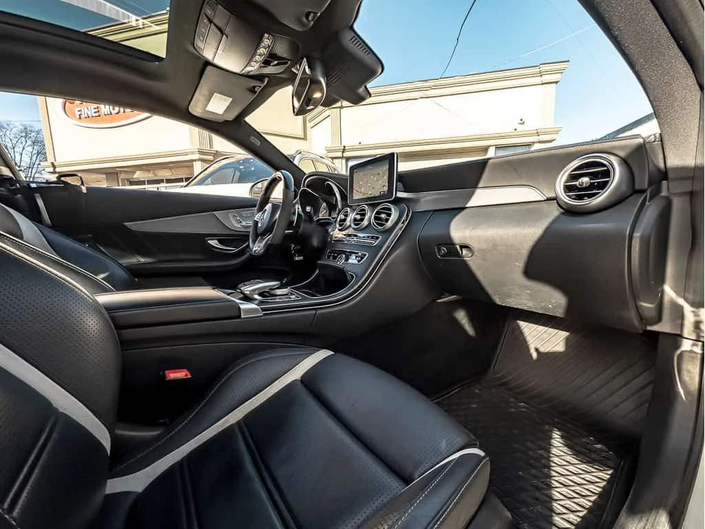 Mercedes-Benz C 63 AMG * S COUPE | SUNROOF | CARBON FIBER EXT | 36 * CARF, снимка 13 - Автомобили и джипове - 53770648