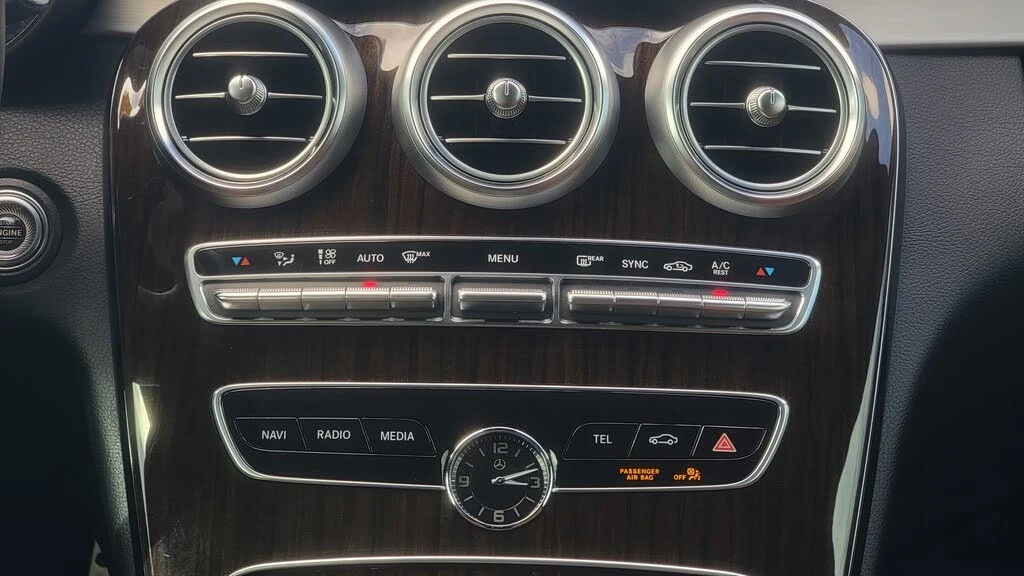 Mercedes-Benz C 300 * АвтоКредит * (ЦЕНА ДО БГ), снимка 14 - Автомобили и джипове - 54137952