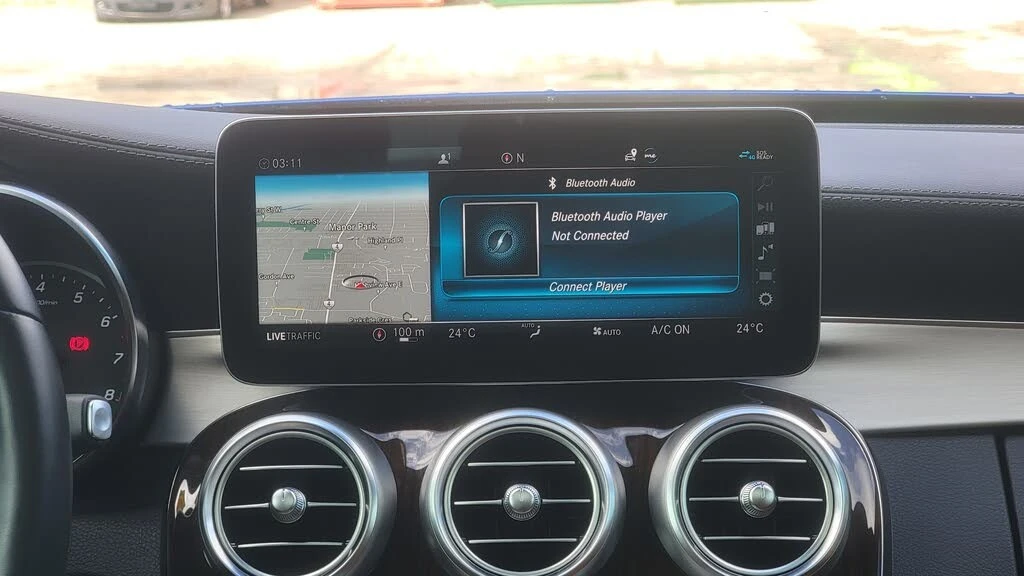 Mercedes-Benz C 300 * АвтоКредит * (ЦЕНА ДО БГ), снимка 13 - Автомобили и джипове - 54137952