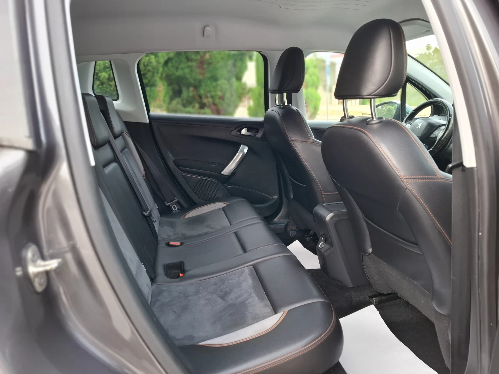 Peugeot 2008 1.6HDI 92hp * EURO 5 * NAVI * FRANCE * , снимка 8 - Автомобили и джипове - 54459262