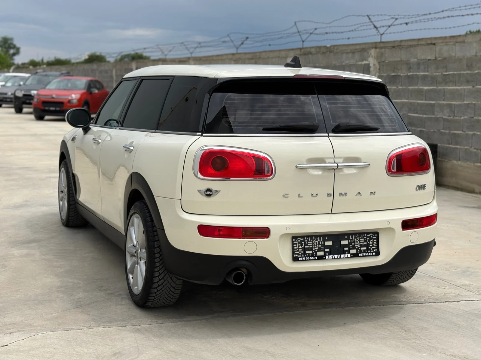Mini Clubman 1.5i Navi* Ambiebt* Facelift* EURO6B* , снимка 5 - Автомобили и джипове - 54643488