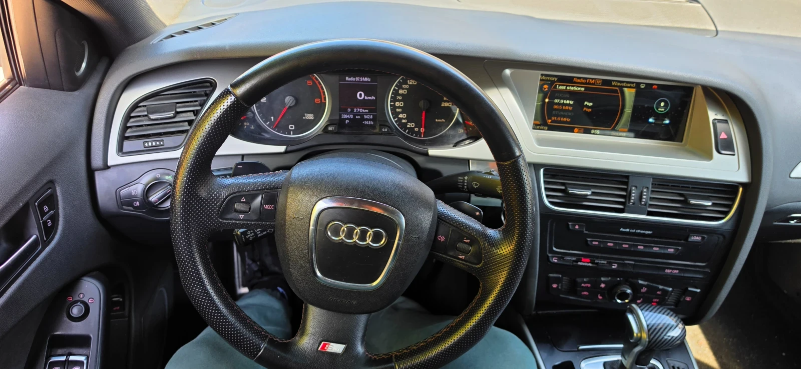 Audi A4, снимка 17 - Автомобили и джипове - 54666442