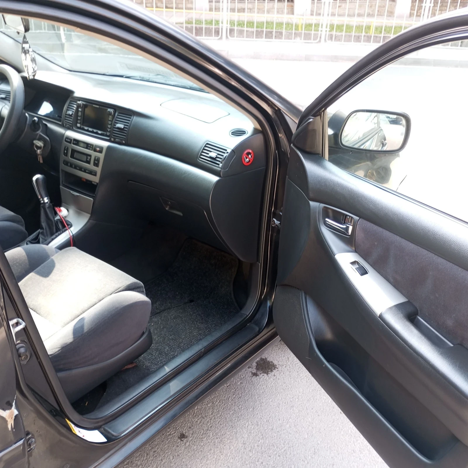 Toyota Corolla D4D, снимка 9 - Автомобили и джипове - 54806924