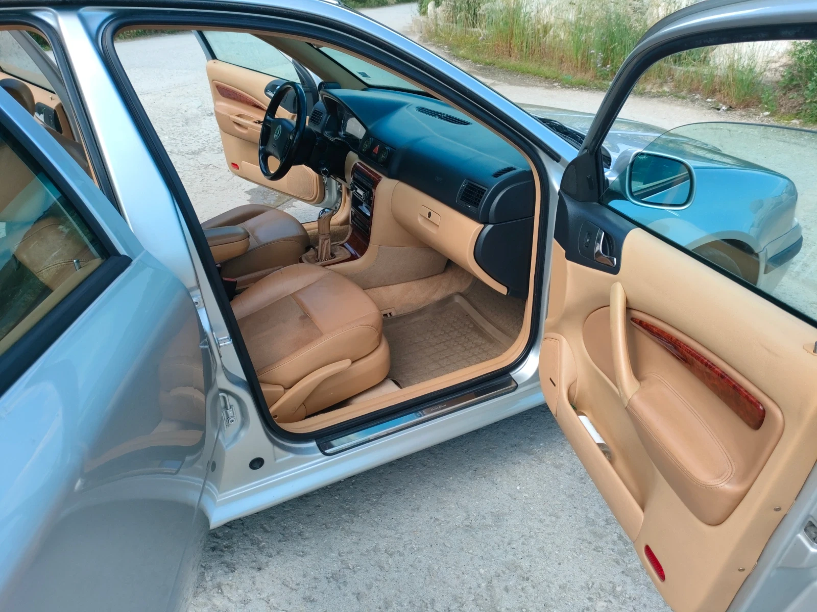Skoda Octavia Laurin & Klement, снимка 8 - Автомобили и джипове - 54822432