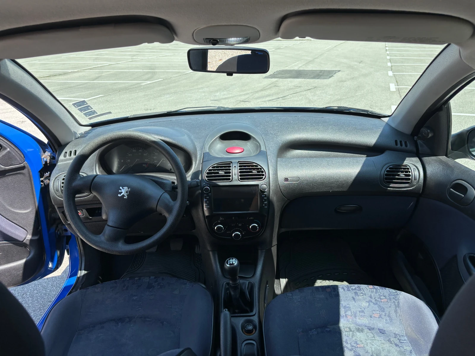 Peugeot 206 1.1i, снимка 9 - Автомобили и джипове - 54853280