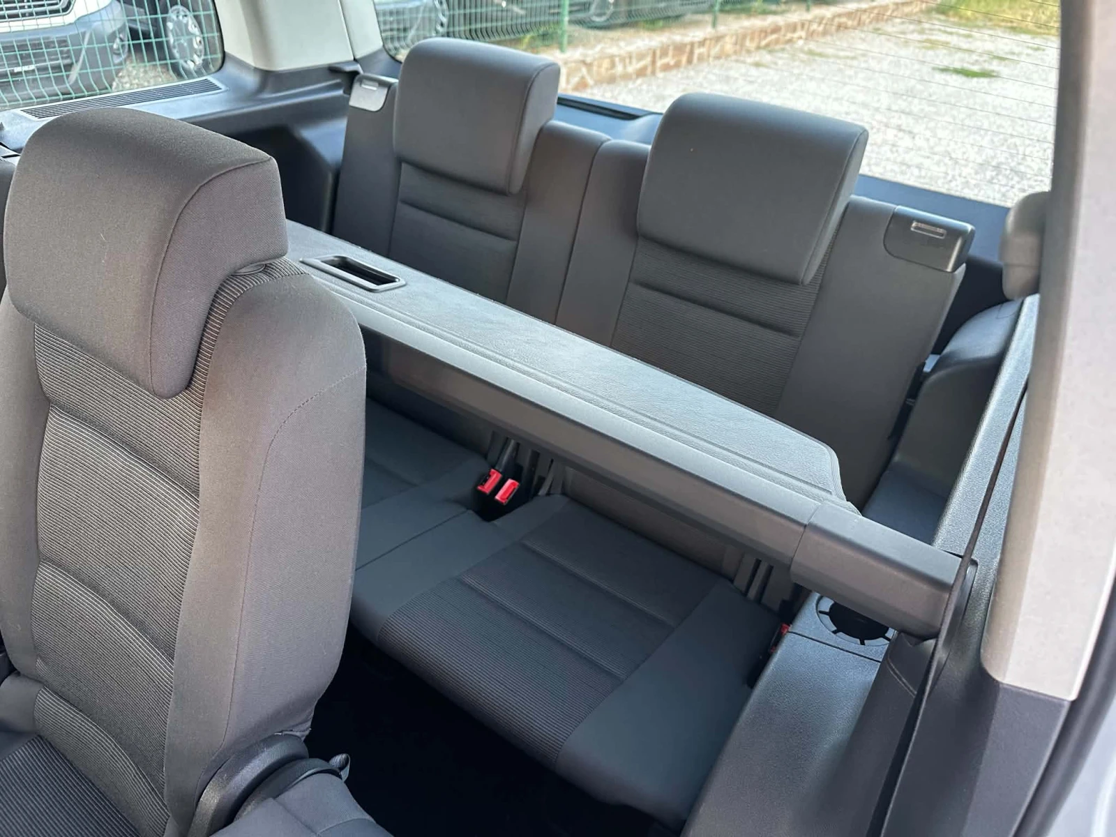 VW Touran 1.9TDI* 105* 120 000 ��* ��������* 7�* ���� ���* � | Mobile.bg � ����������� 11
