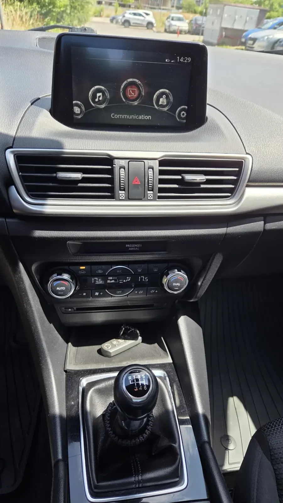 Mazda 3, снимка 10 - Автомобили и джипове - 55618095