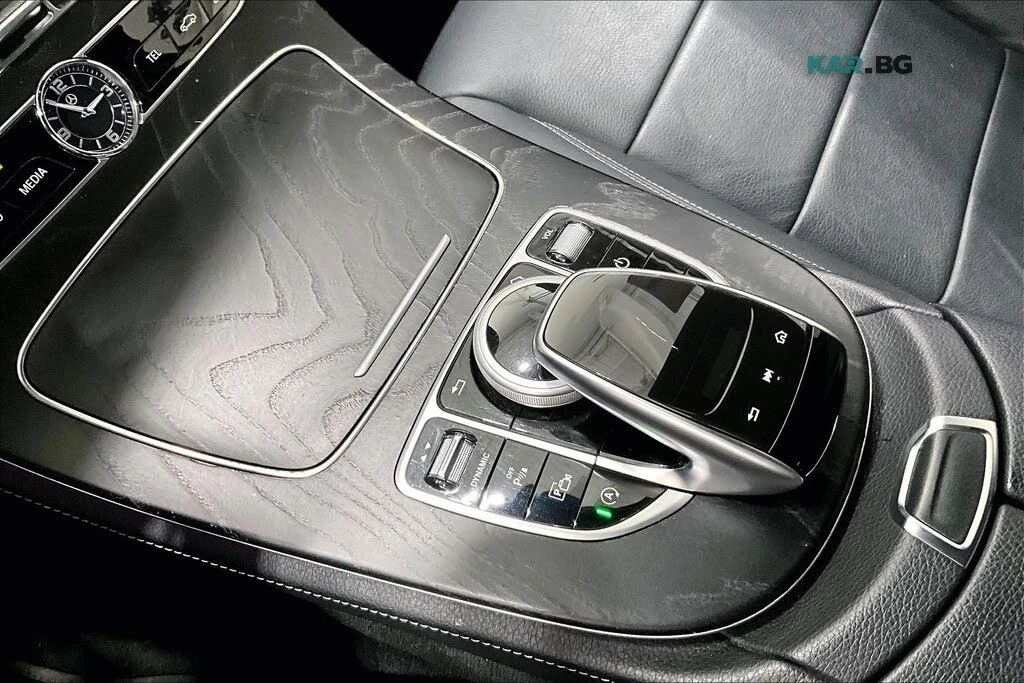 Mercedes-Benz E 450 AMG* 4MATIC* BURMESTER* 360* PANO* ПОДГРЕВ* , снимка 12 - Автомобили и джипове - 55788642