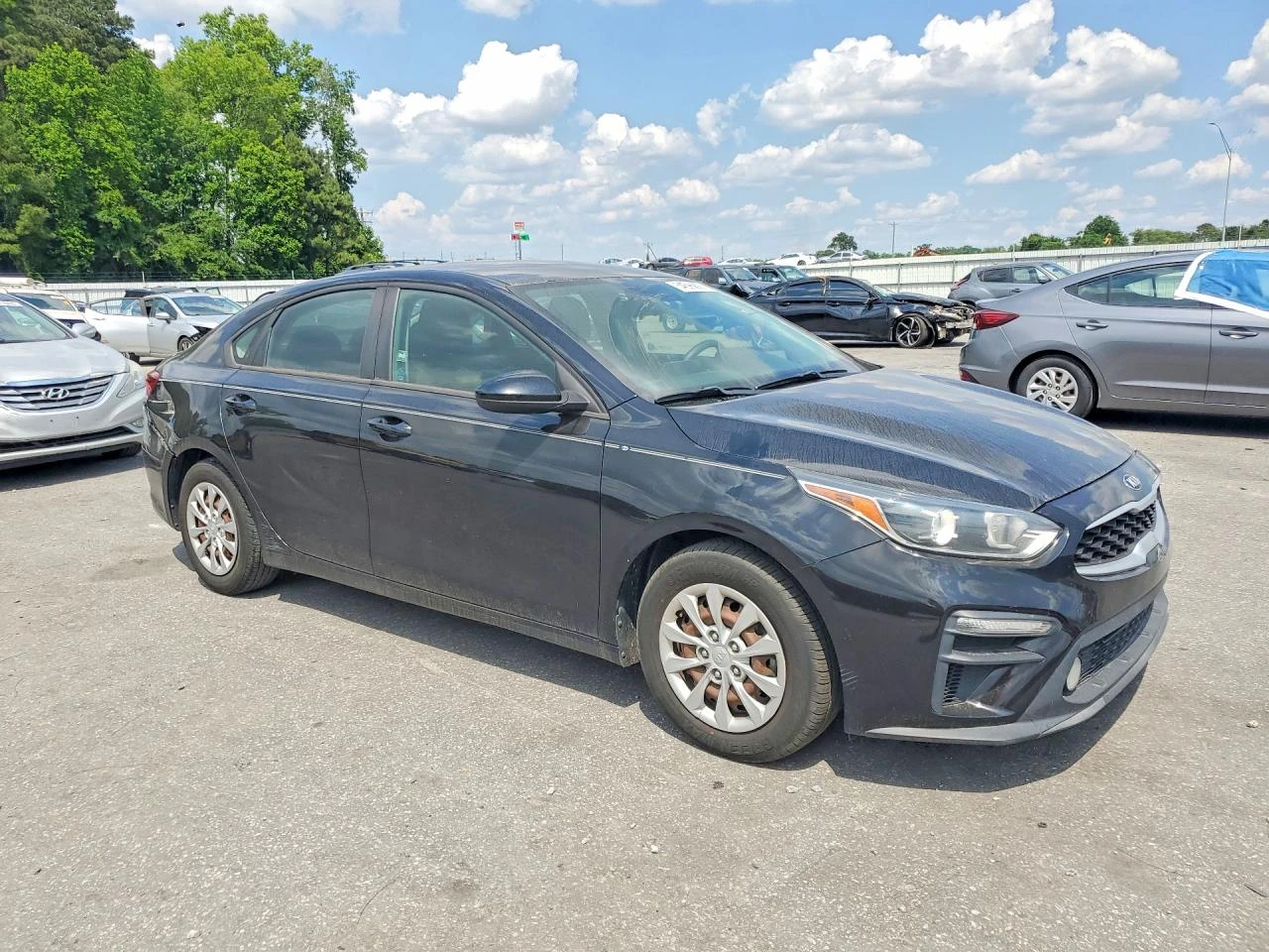 Kia Forte 2.0l Fe, снимка 4 - Автомобили и джипове - 56040017