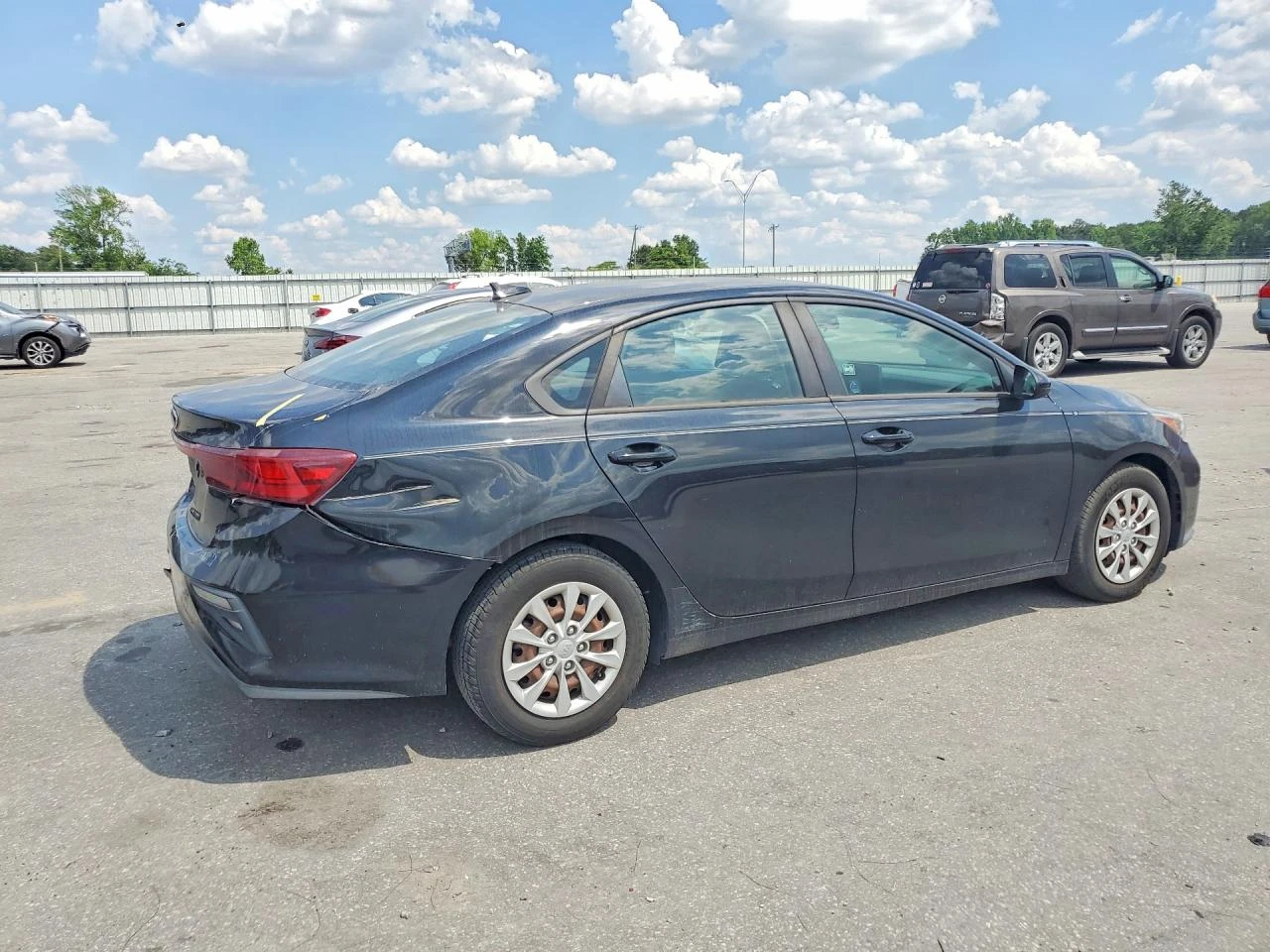 Kia Forte 2.0l Fe, снимка 3 - Автомобили и джипове - 56040017