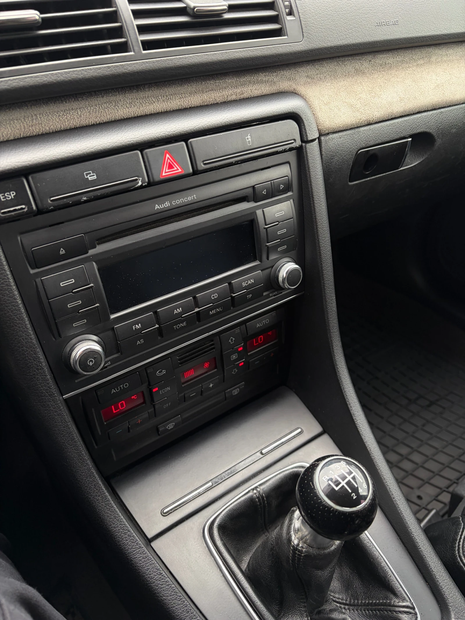 Audi A4 1.9TDI, снимка 14 - Автомобили и джипове - 56239367