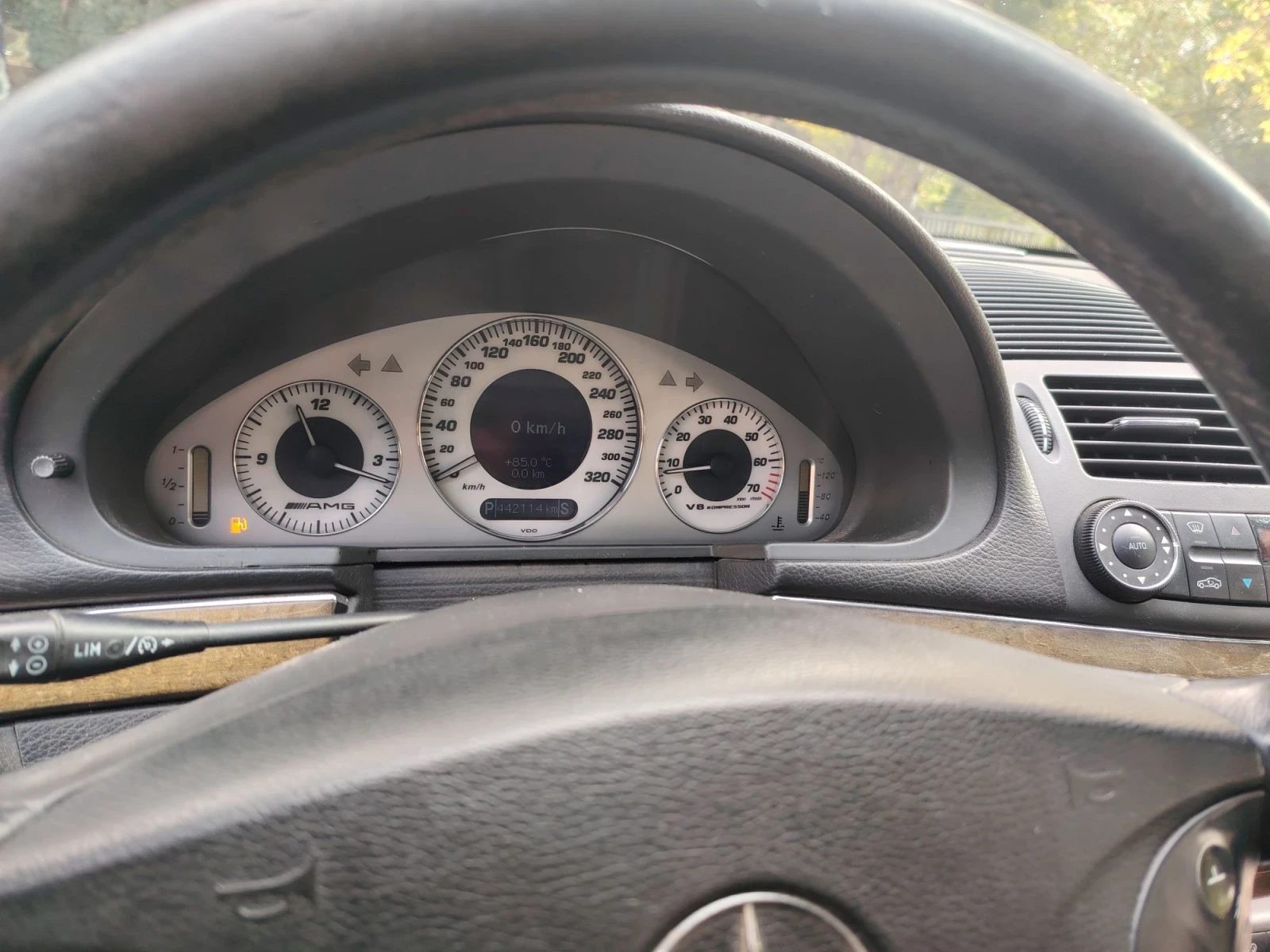 Mercedes-Benz E 500, снимка 3 - Автомобили и джипове - 56522476