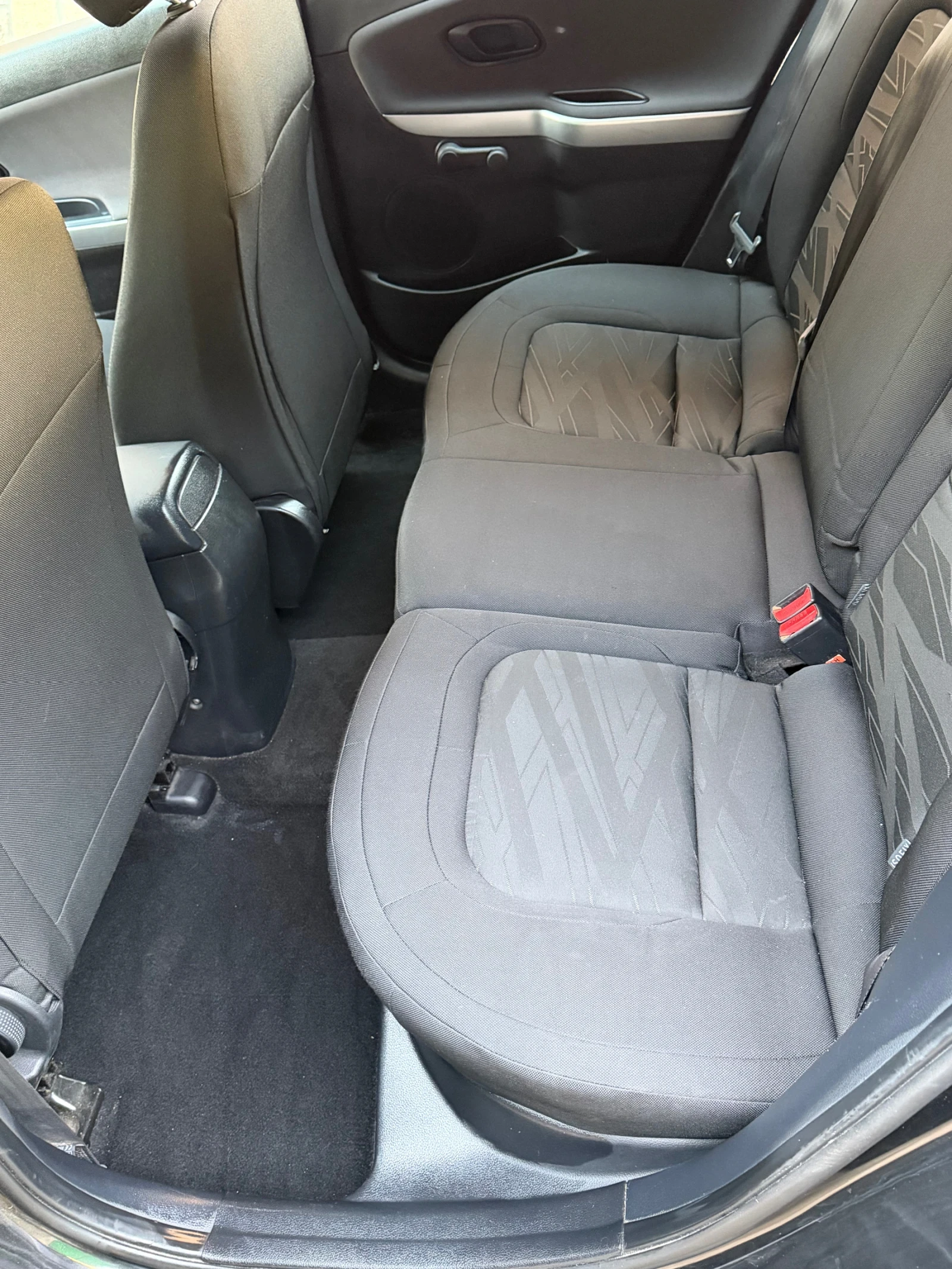 Kia Ceed 1.4, снимка 13 - Автомобили и джипове - 56585529