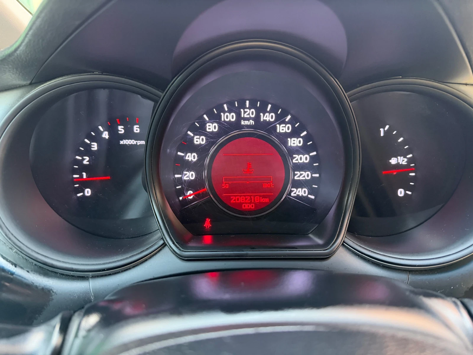 Kia Ceed 1.4, снимка 11 - Автомобили и джипове - 56585529