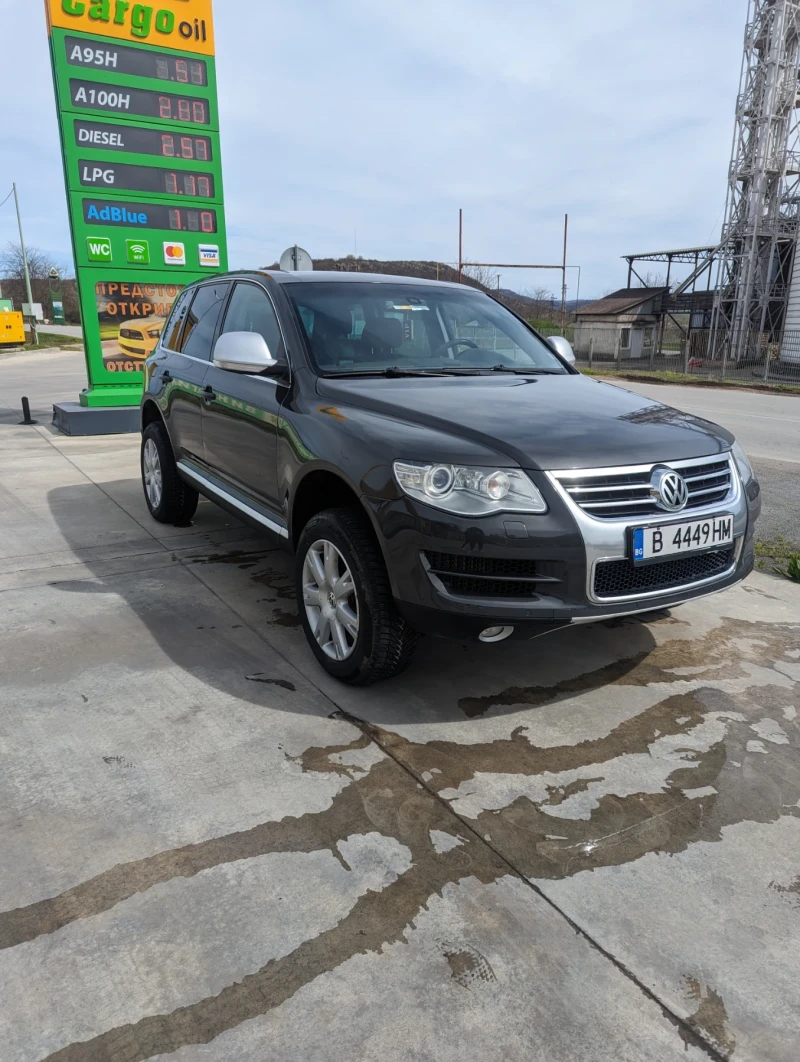 VW Touareg 3.0 TDI, снимка 1 - Автомобили и джипове - 48399970