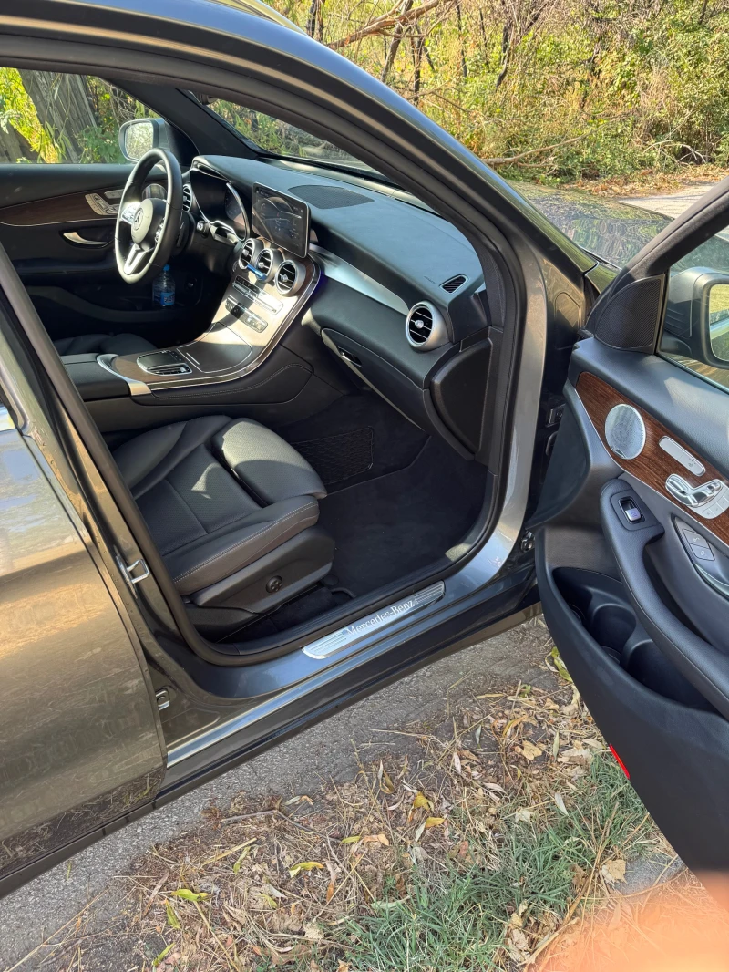 Mercedes-Benz GLC 300 300, снимка 15 - Автомобили и джипове - 52093557