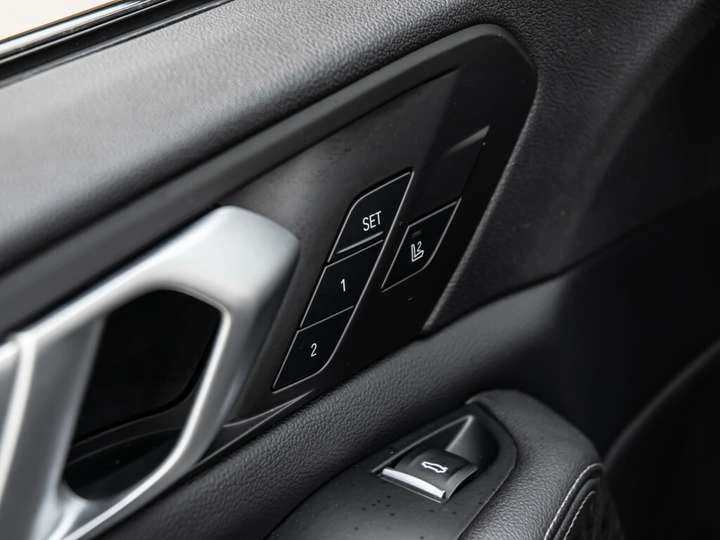 BMW X5 M-SPORT | AIR RIDE| CLEAN CARFAX| NAV| PANOROOF| H, снимка 14 - Автомобили и джипове - 53424313