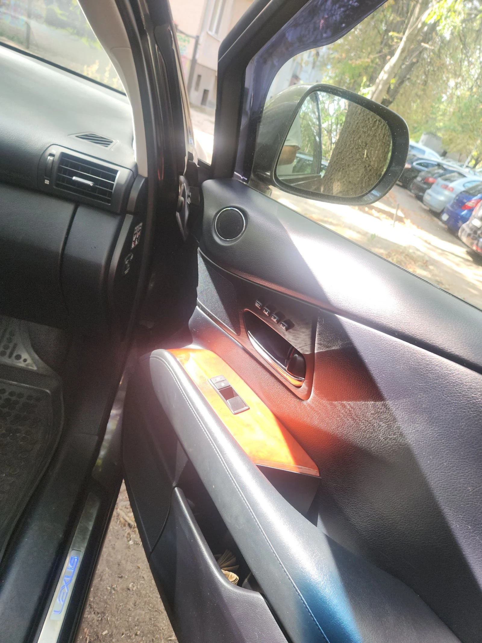 Lexus RX 450h        30.10.25 | Mobile.bg   11