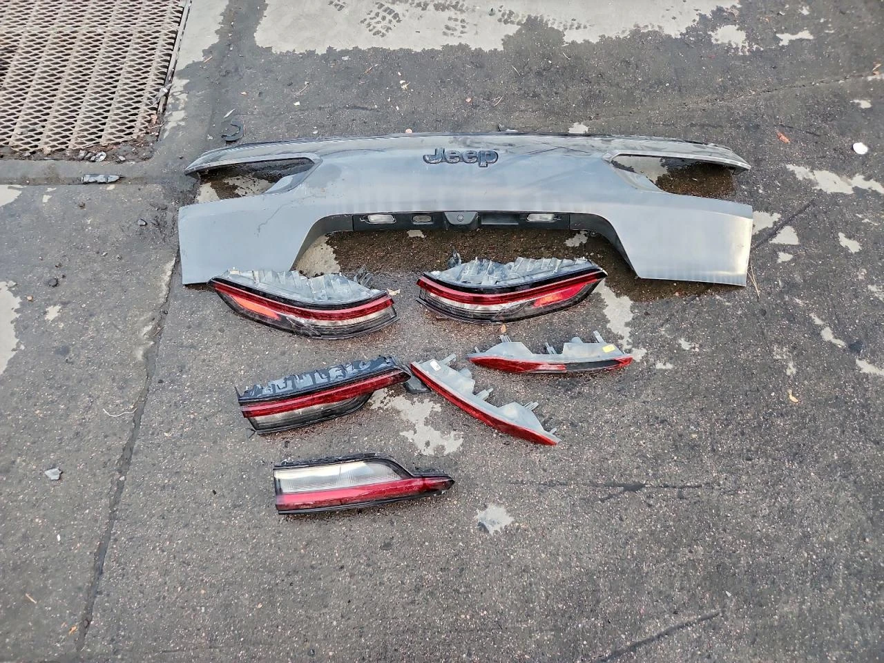 Jeep Grand cherokee L LAREDO 3.6L DISTRONIC/DIGITAL/�������/��������� | Mobile.bg � ����������� 12