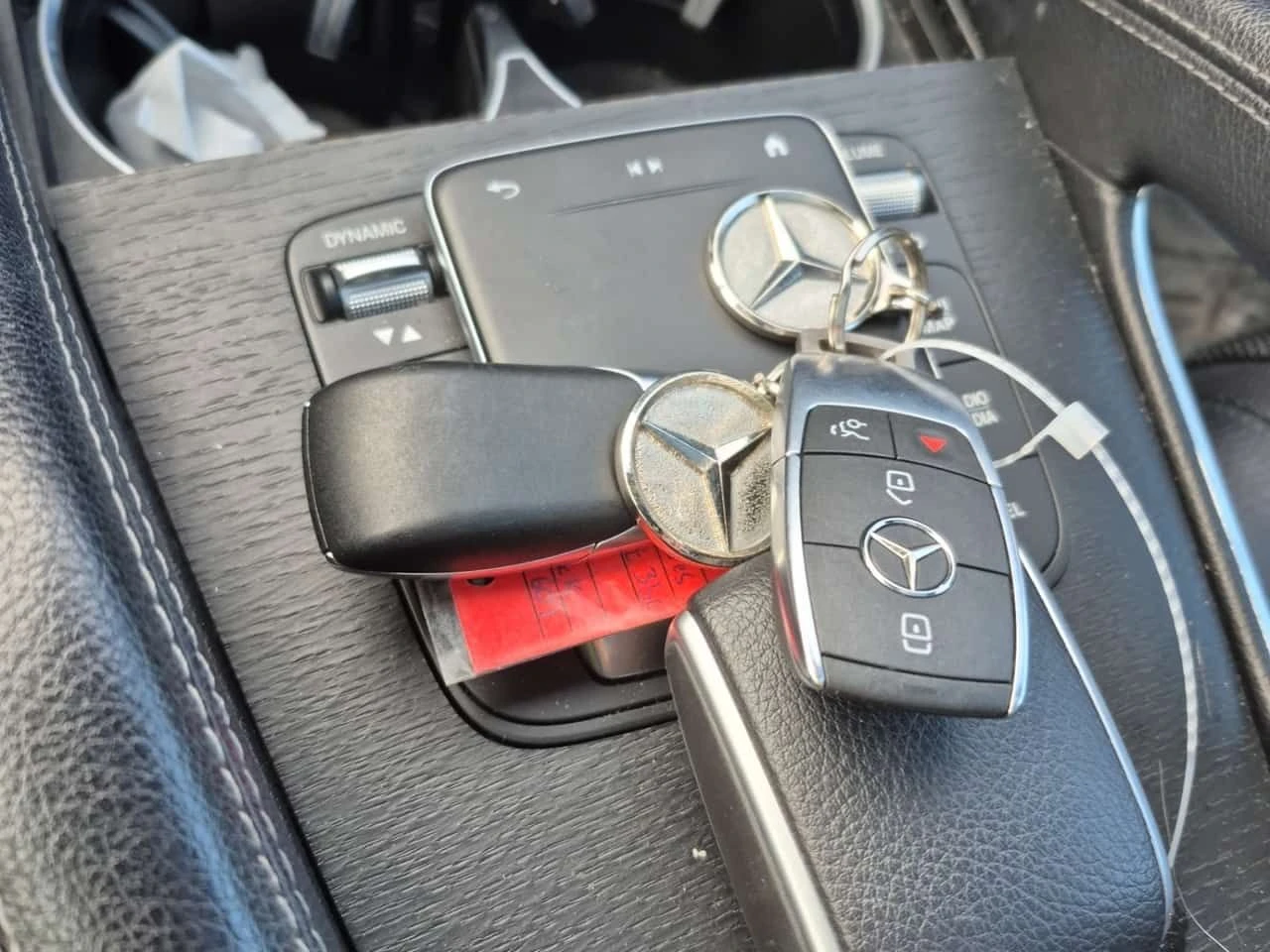 Mercedes-Benz GLE 350 4MATIC | HUD | 360 | PANO | ПОДГРЕВ, снимка 8 - Автомобили и джипове - 53736880