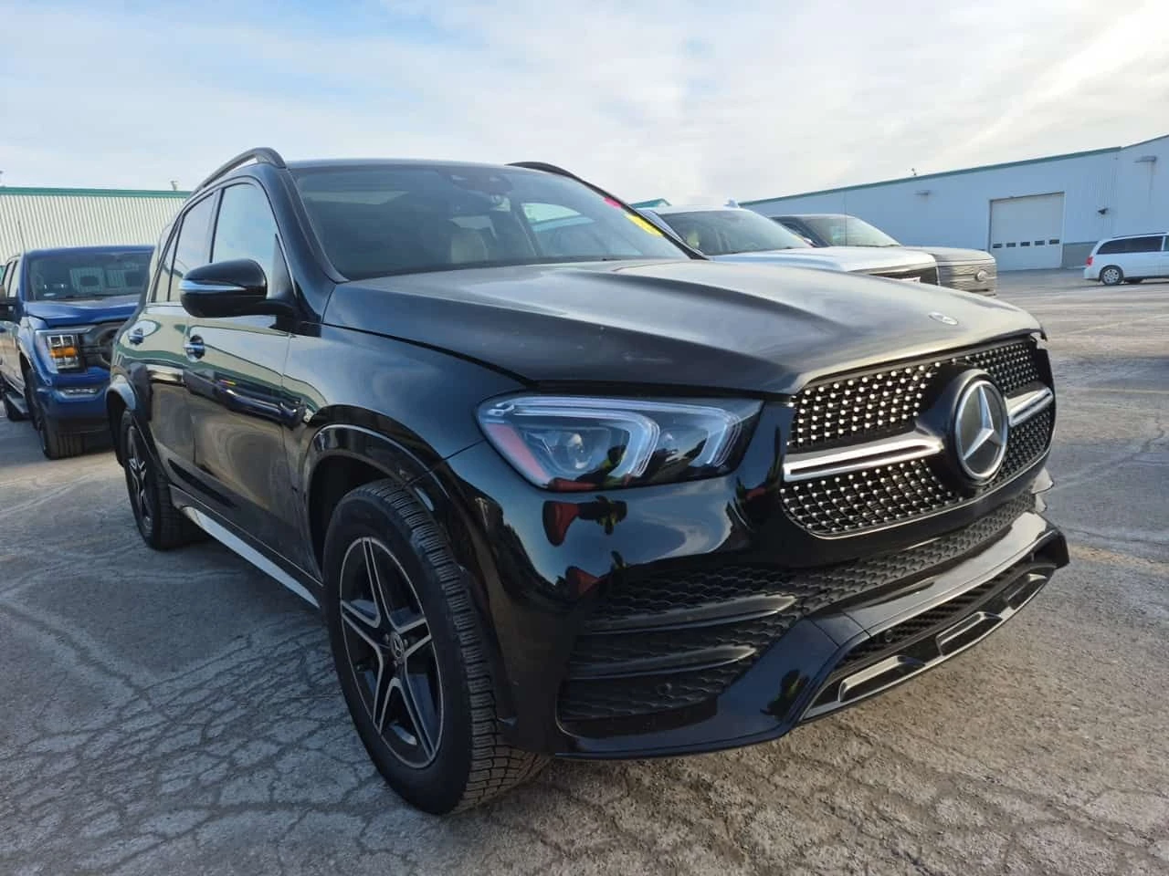 Mercedes-Benz GLE 350 4MATIC | HUD | 360 | PANO | ПОДГРЕВ, снимка 2 - Автомобили и джипове - 53736880