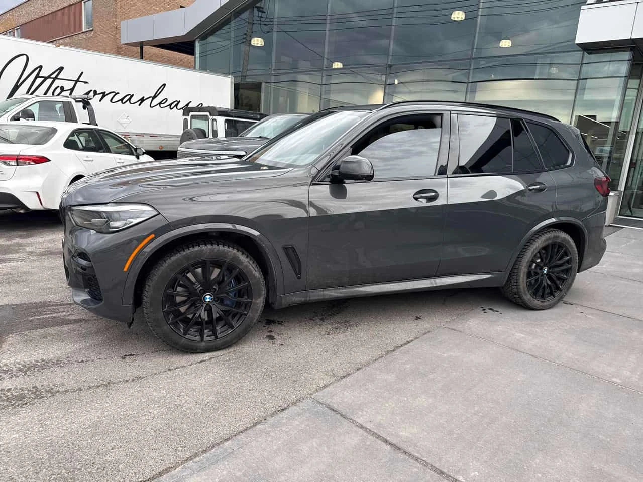 BMW X5 xDrive40i M SPORT/CARFAX/360/HUD/CRYSTAL/�������� | Mobile.bg � ����������� 3