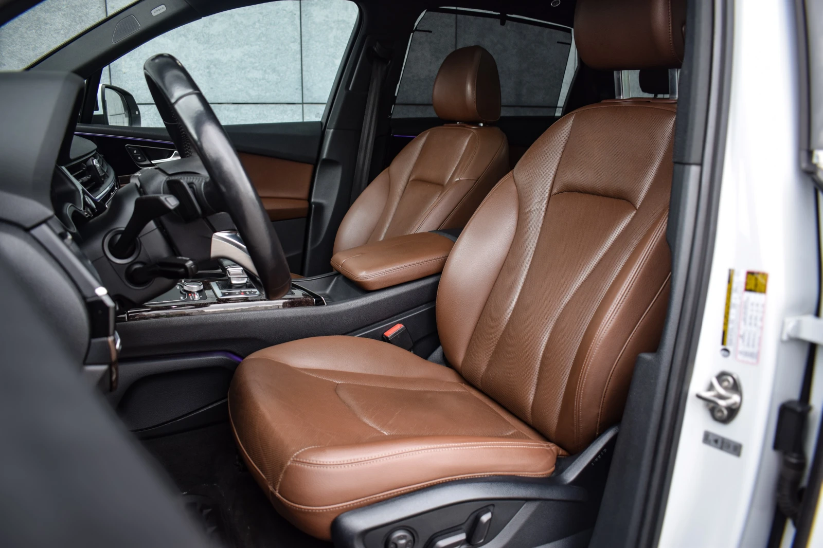 Audi Q7, снимка 9 - Автомобили и джипове - 54296415