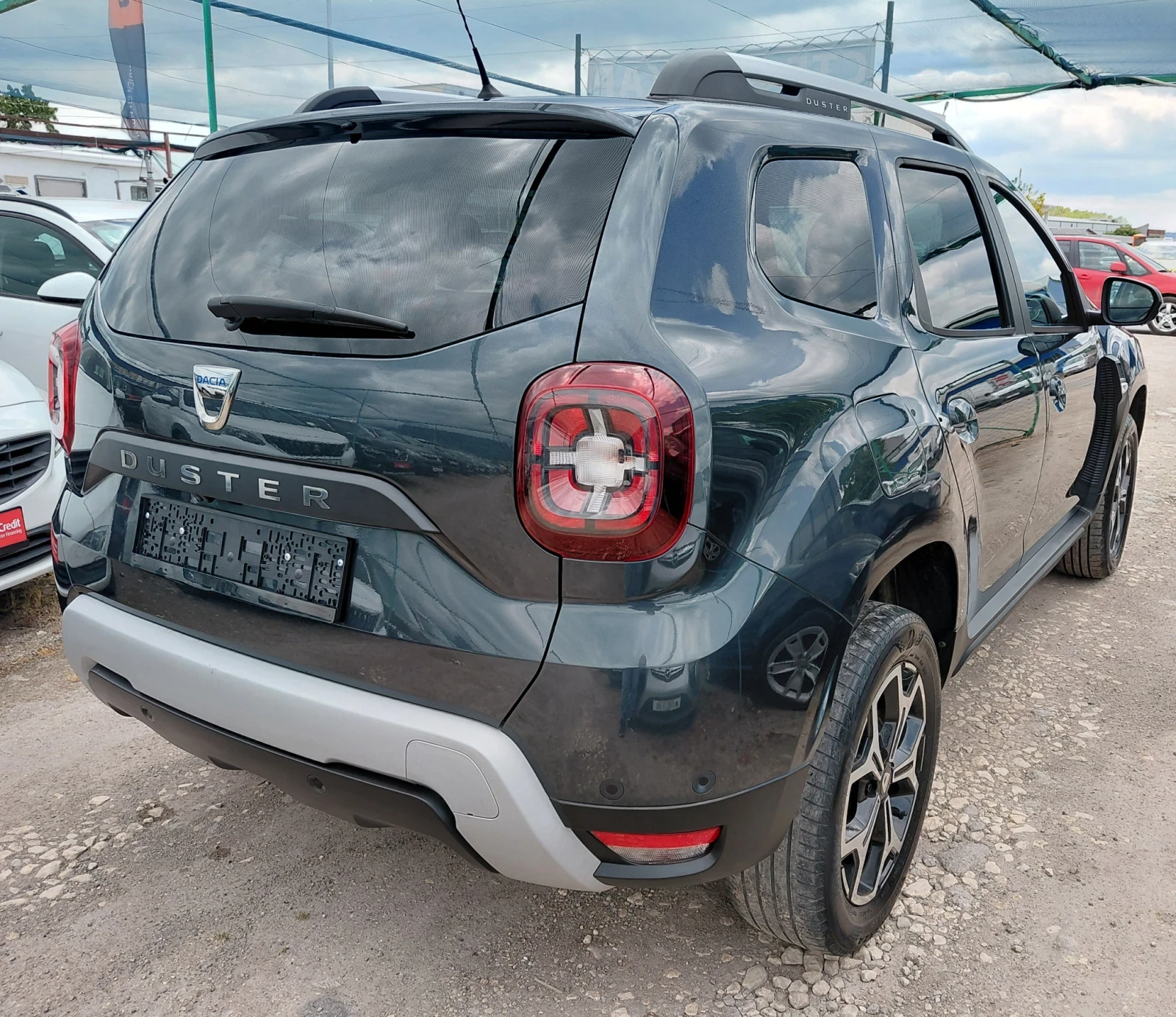 Dacia Duster 1.3 Tce 130к.с. 360 Camera Navi KeyLess, снимка 6 - Автомобили и джипове - 54554379