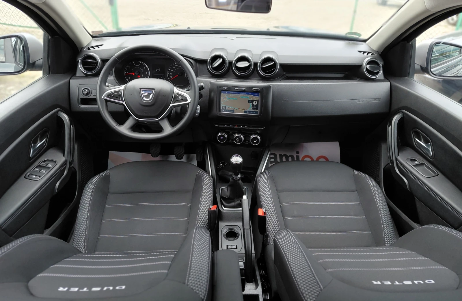Dacia Duster 1.3 Tce 130к.с. 360 Camera Navi KeyLess, снимка 7 - Автомобили и джипове - 54554379