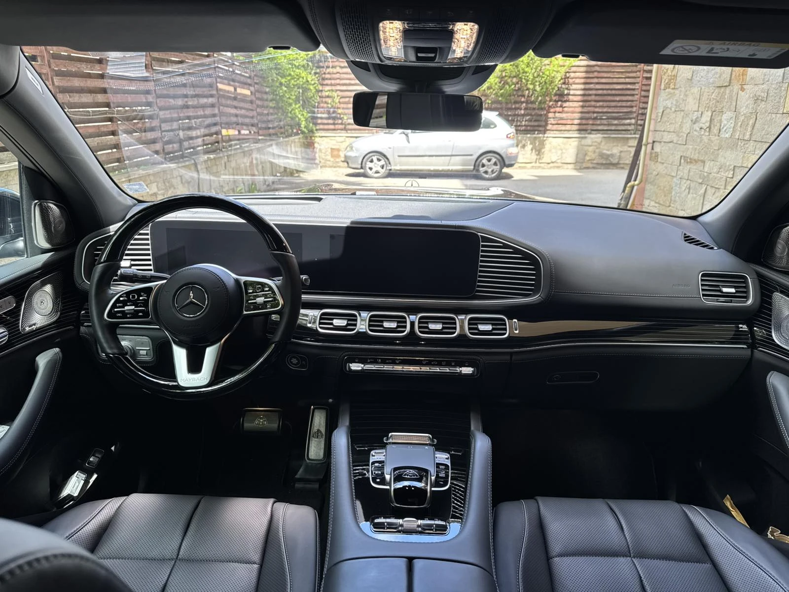 Mercedes-Benz GLS 600 Maybach Burmester 3D E-active гаранция, снимка 4 - Автомобили и джипове - 54681925